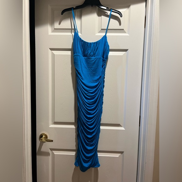 NWT Revolve-Lovers & Friends-Emma Midi Dress - Picture 5 of 6